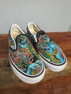Vans Classic Slip On Underwater Reef Octopus Marine Monster Black Blue Sneakers
